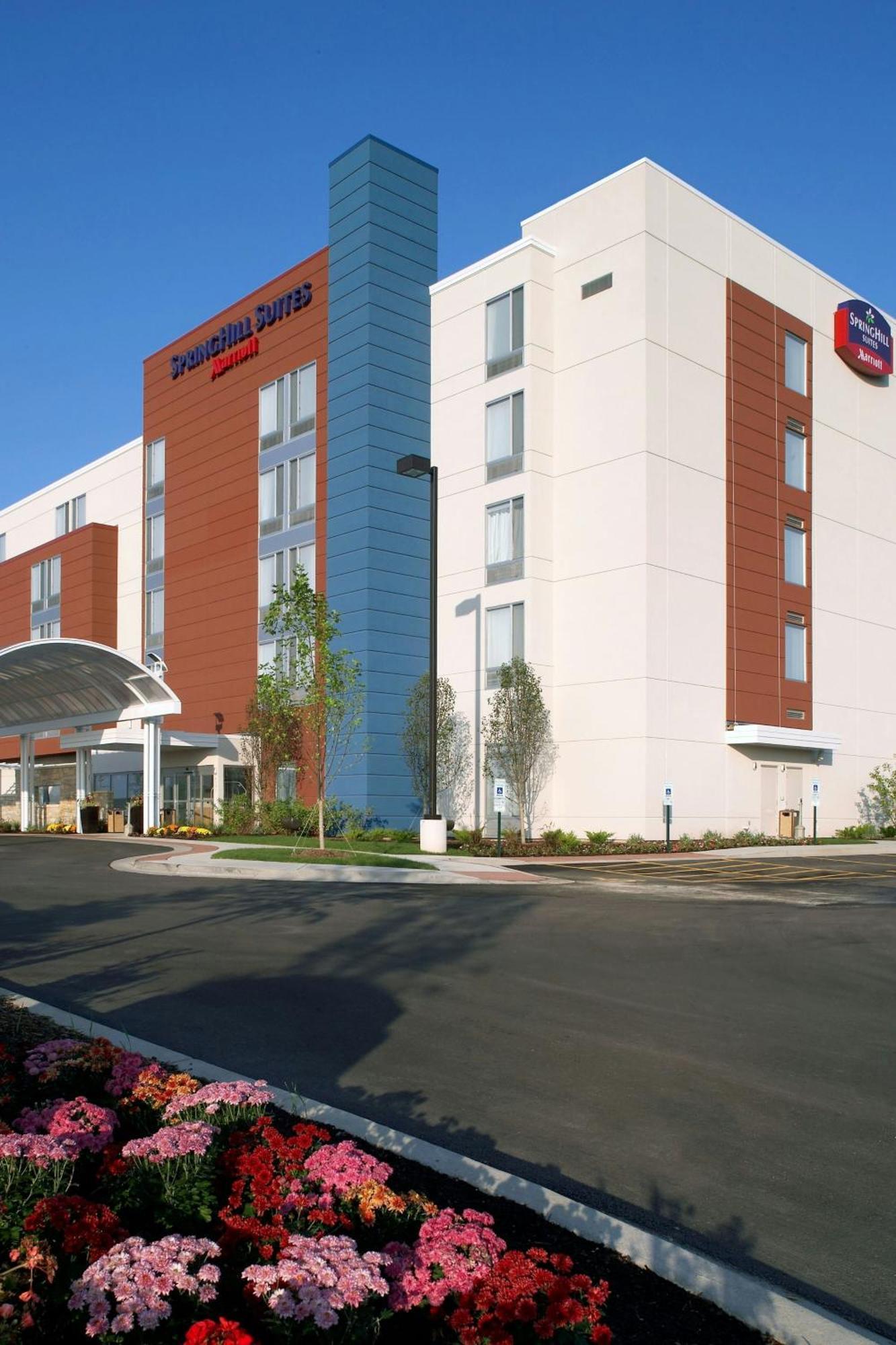 Springhill Suites By Marriott Chicago Waukegan/Gurnee Exterior foto